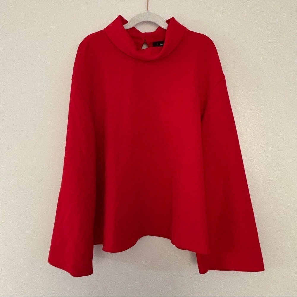 NWT Theory Admiral Crepe Roll Neck Flare Sleeve Boxy Keyhole Blouse Geranium Red - Picture 6 of 12